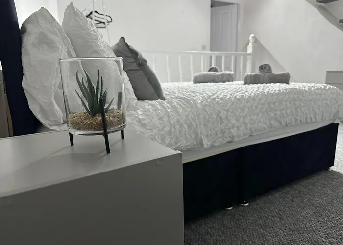 Ennerdale Edge - 4 Bedrooms - Sleeps 8 *